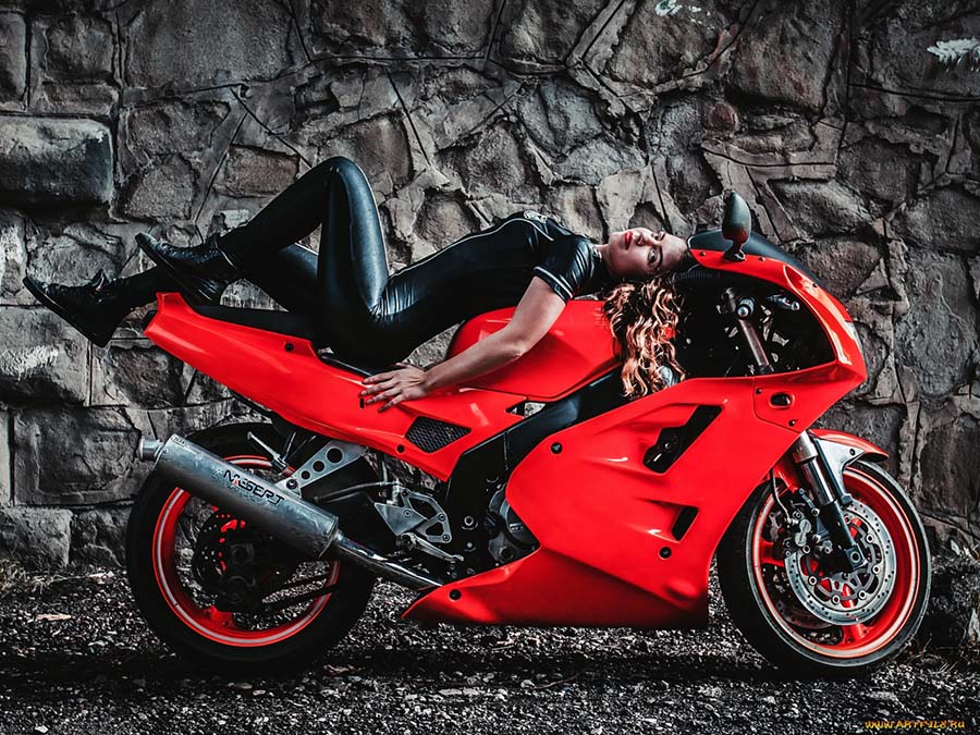 Beautiful girl Beautiful girls and motorcycles in San Marino