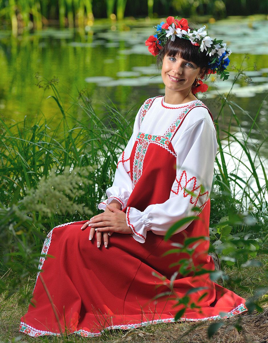 Beautiful girl Girls in Slavic costumes in San Marino