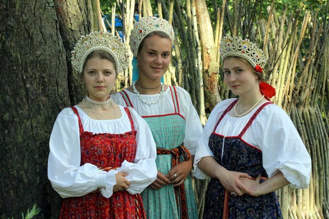 Sexy model Girls in Slavic costumes in San Marino